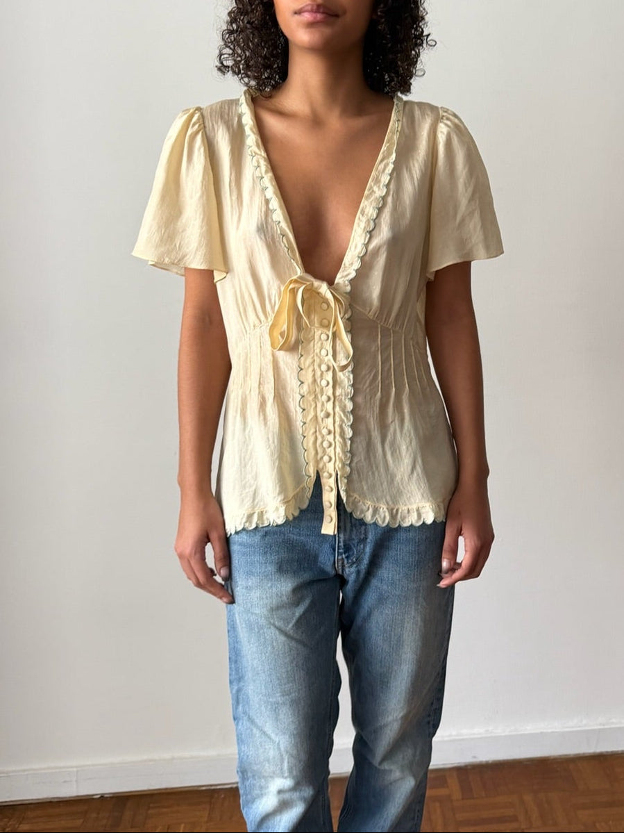 Chloé FW2004 Cream Silk Tie-Front Blouse with Buttons