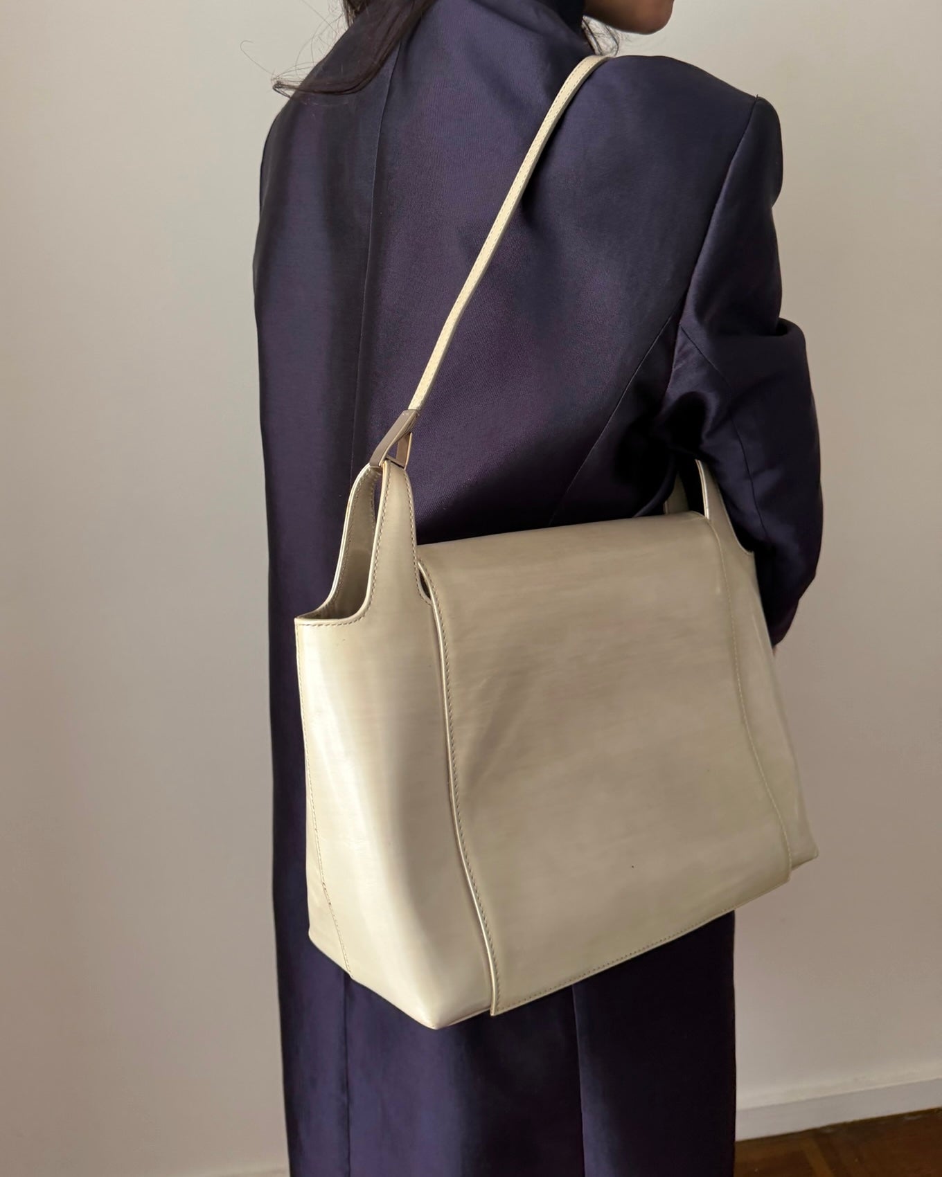 Gucci by Tom Ford Iridescent Leather Shoulder Bag