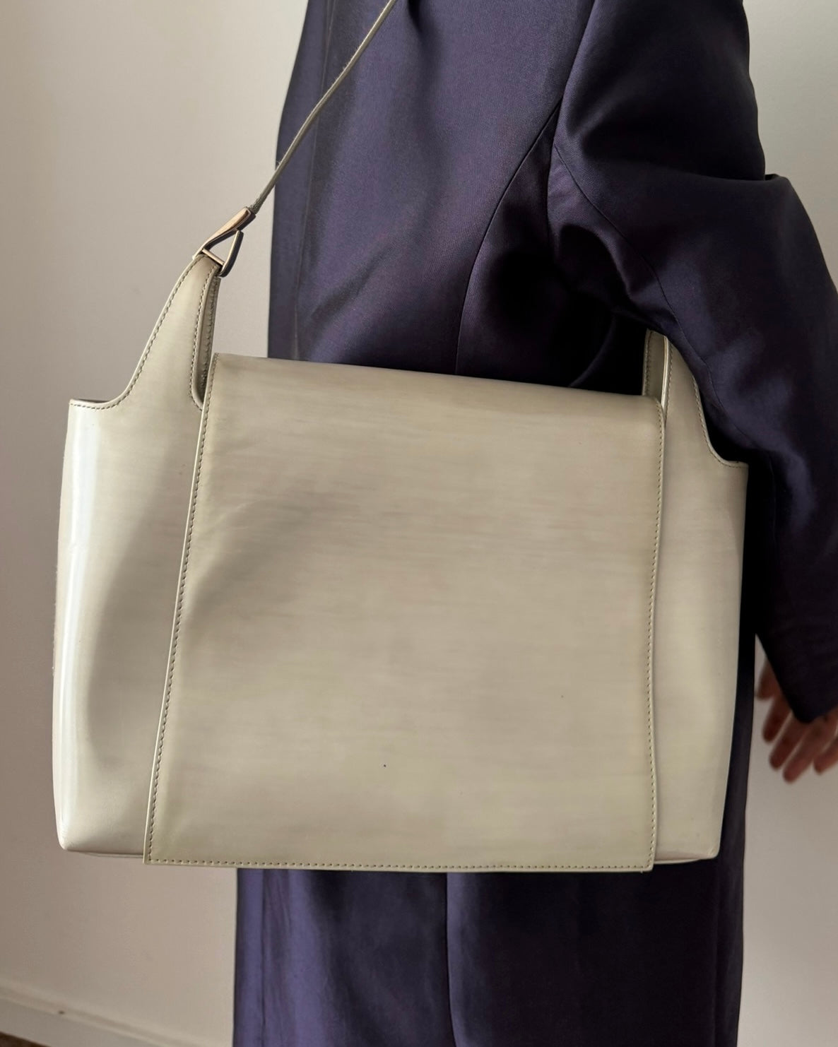 Gucci by Tom Ford Iridescent Leather Shoulder Bag