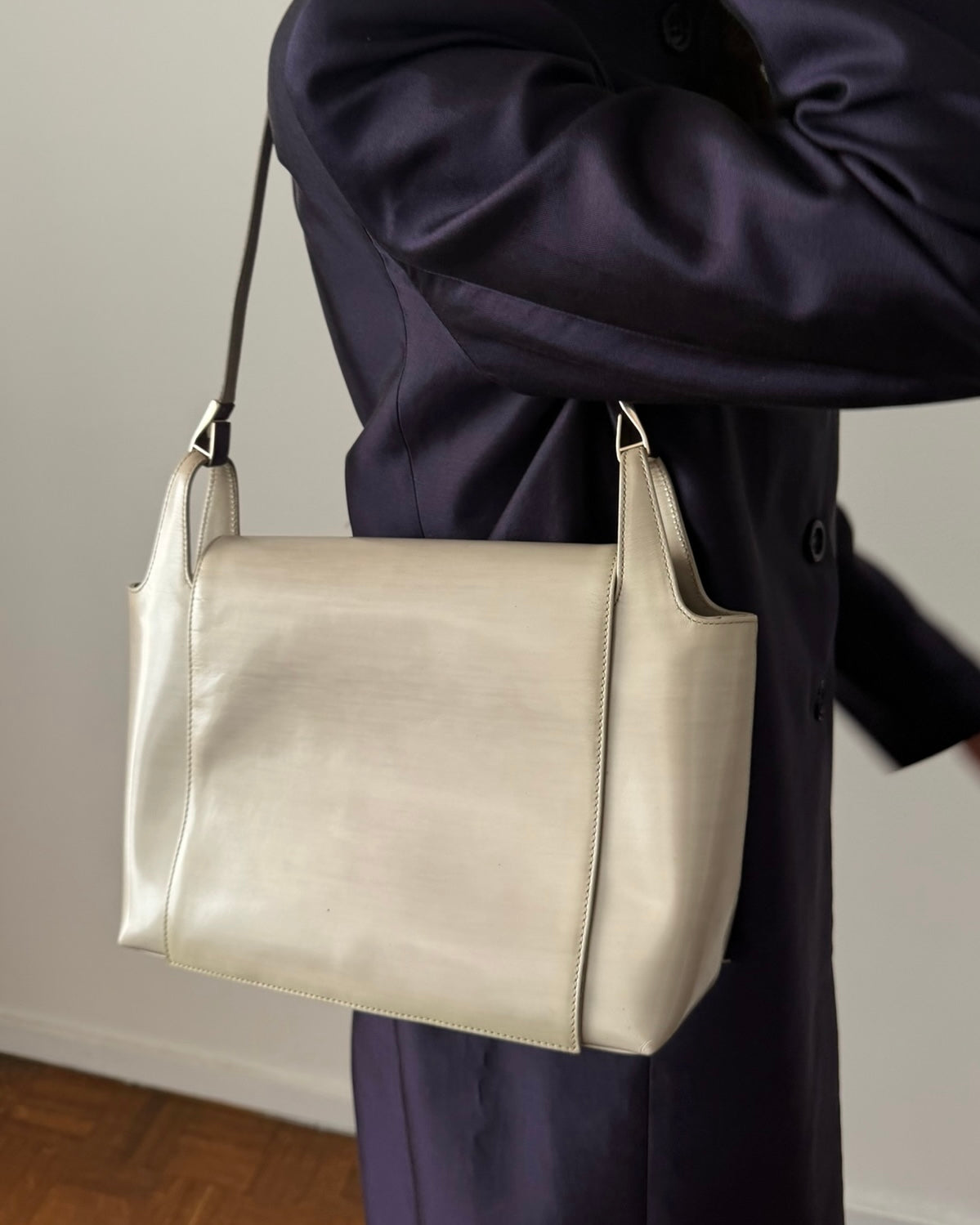 Gucci by Tom Ford Iridescent Leather Shoulder Bag