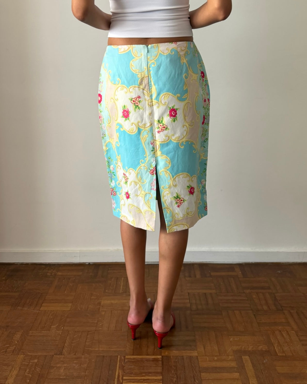 Blumarine Anna Molinari SS2001 Embroidered Floral Pencil Skirt