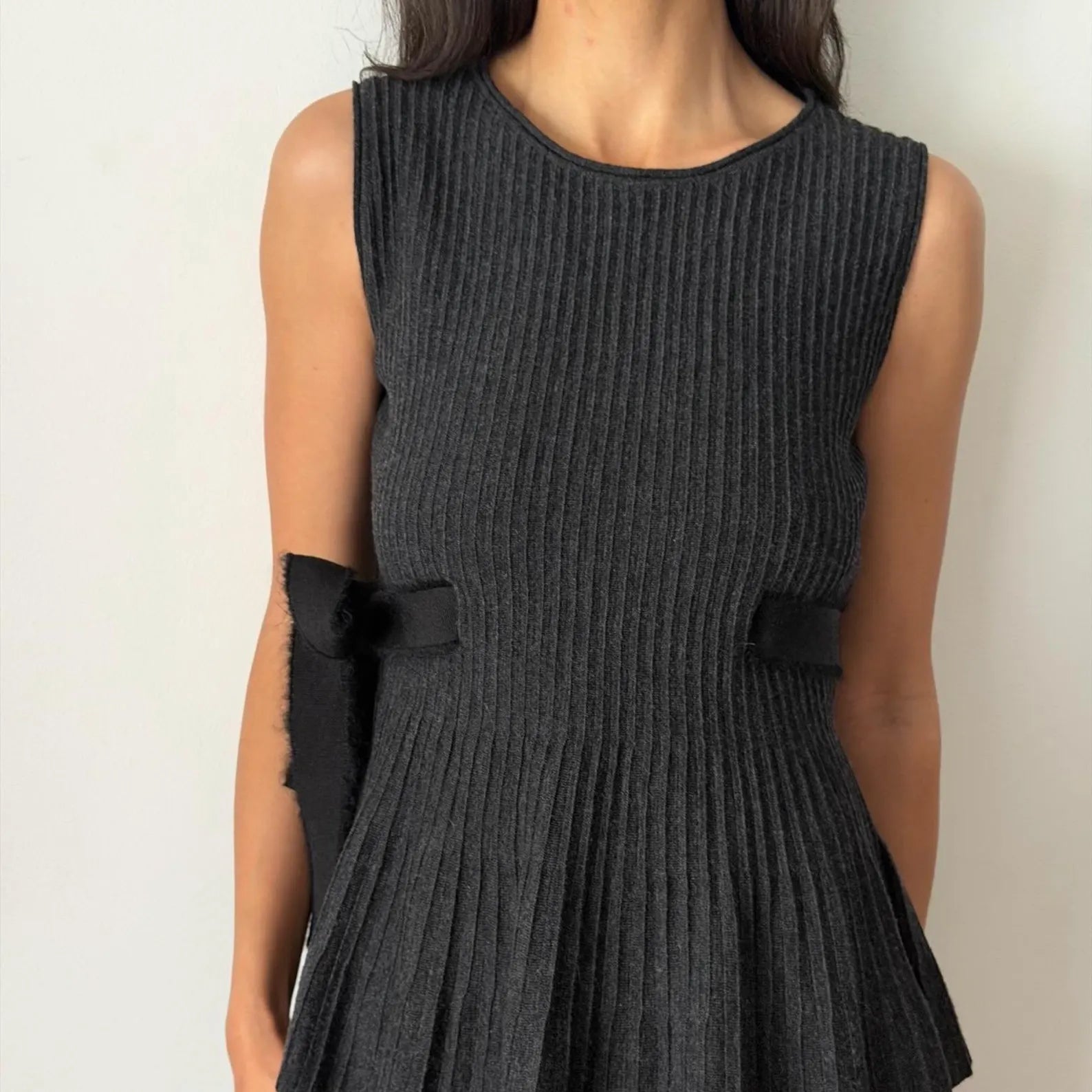 VINTAGE VALENTINO 2000s Ribbed Wool Peplum Top Grey Bow Tie S